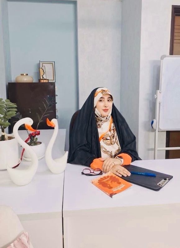 دکتر محبوبه صابری روانشناس و موسس کلینیک مشاوره آبی اصفهان